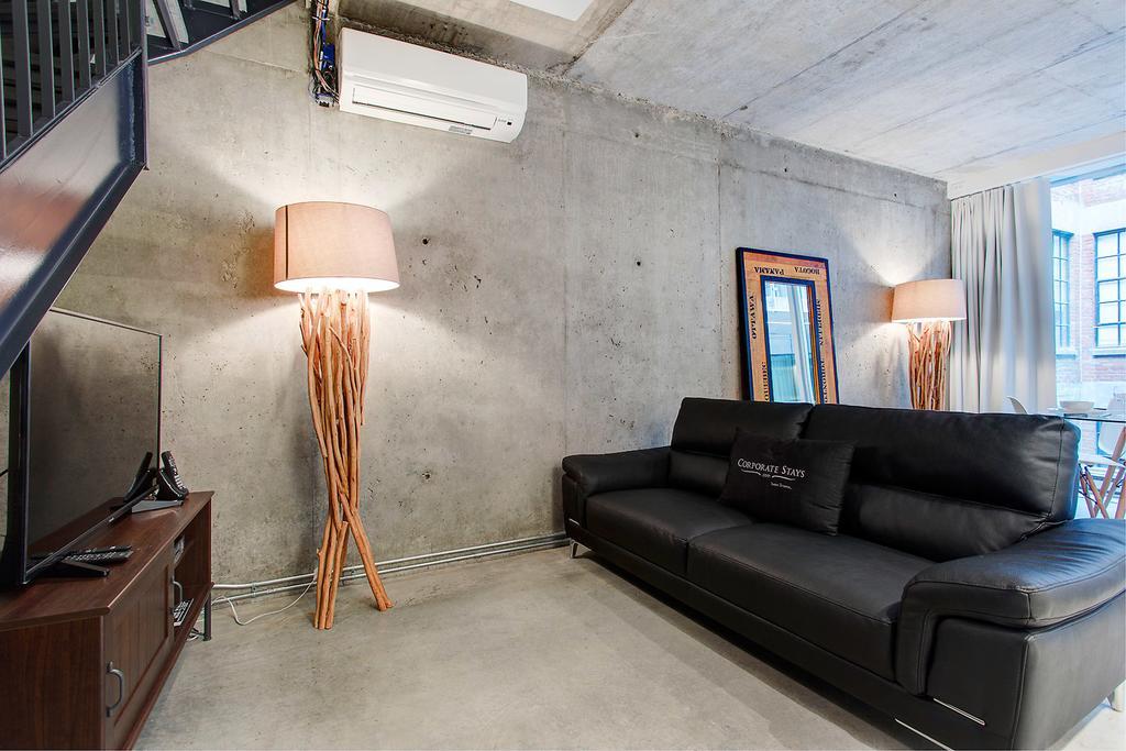 Loft4U Apartments By Corporatestays Монреал Екстериор снимка