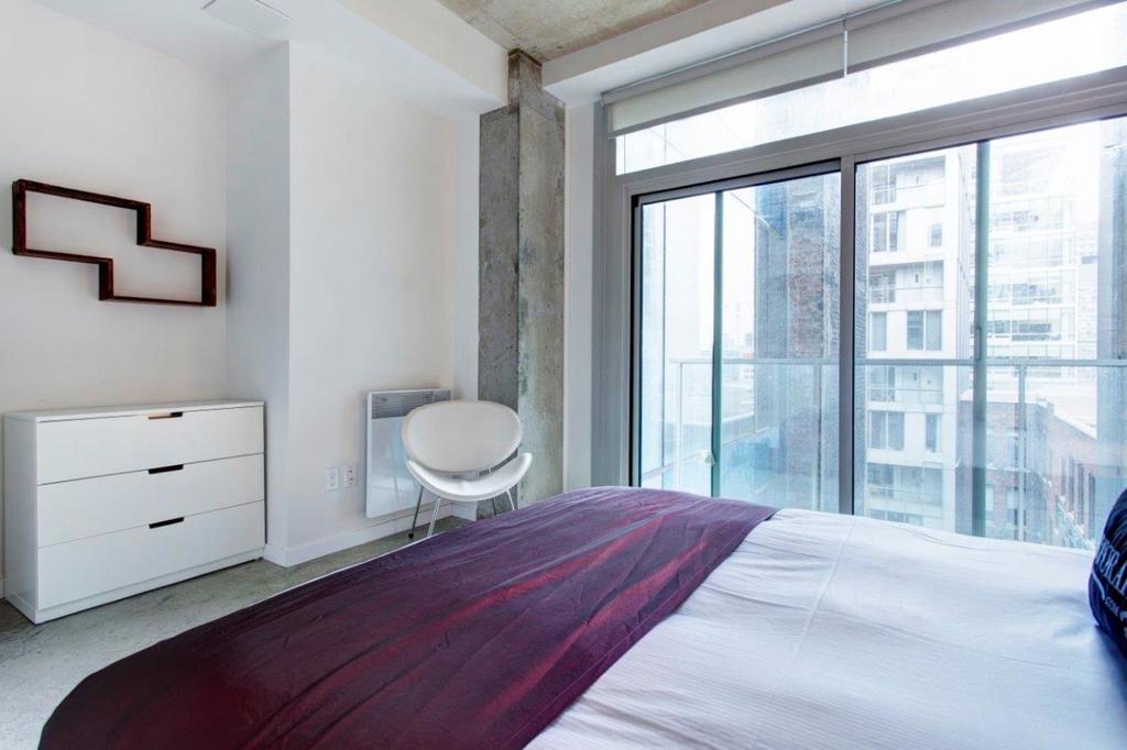 Loft4U Apartments By Corporatestays Монреал Екстериор снимка